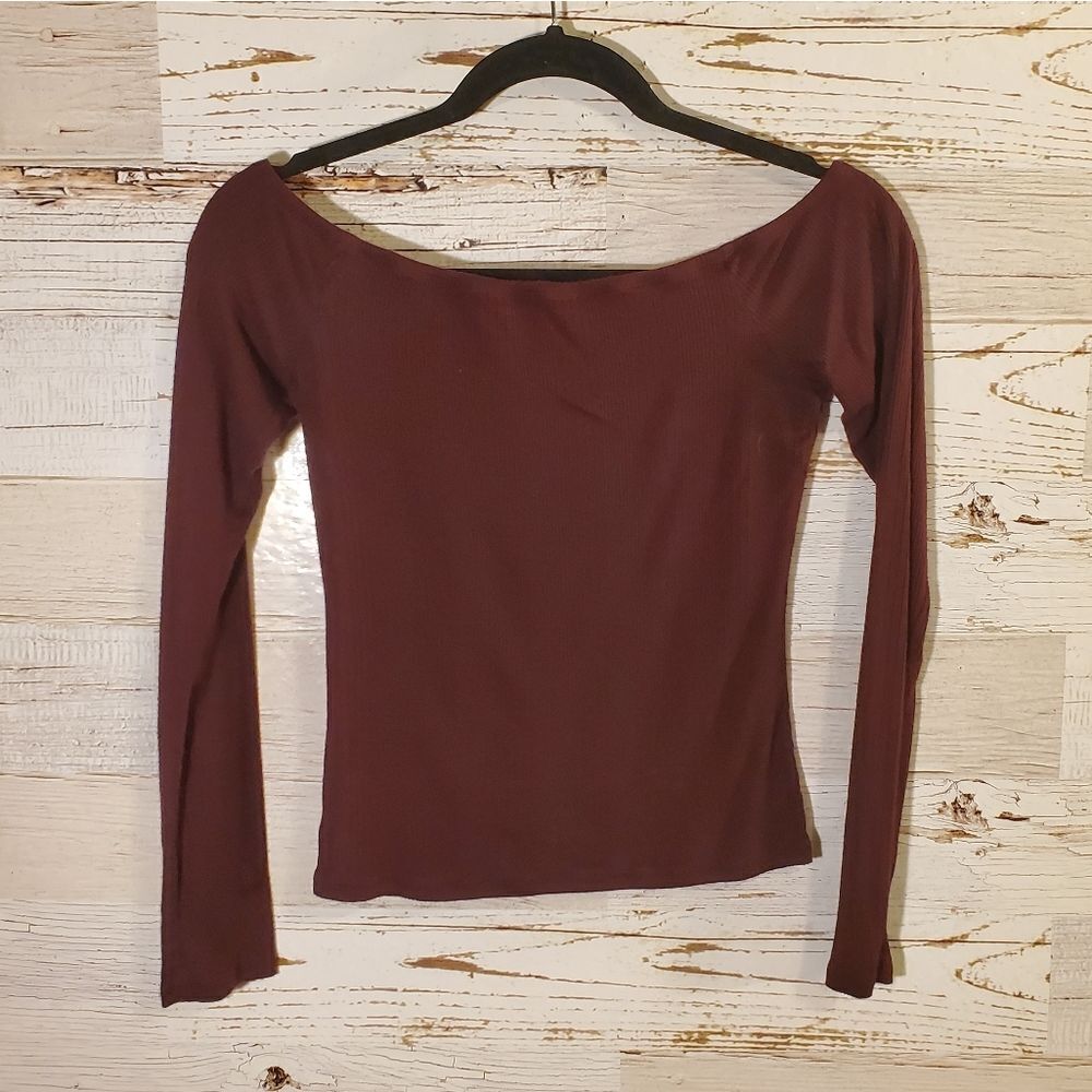 Forever 21 off shoulder‎ long sleeve top